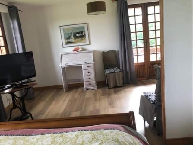 Bed and Breakfast Manoir Melphil Saint-Étienne-la-Thillaye Exterior foto