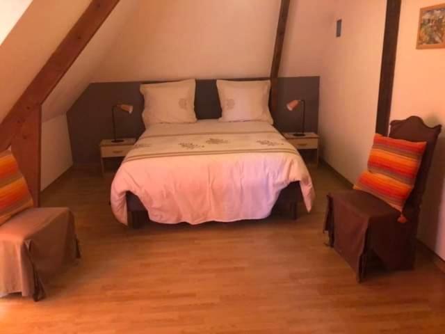 Bed and Breakfast Manoir Melphil Saint-Étienne-la-Thillaye Exterior foto